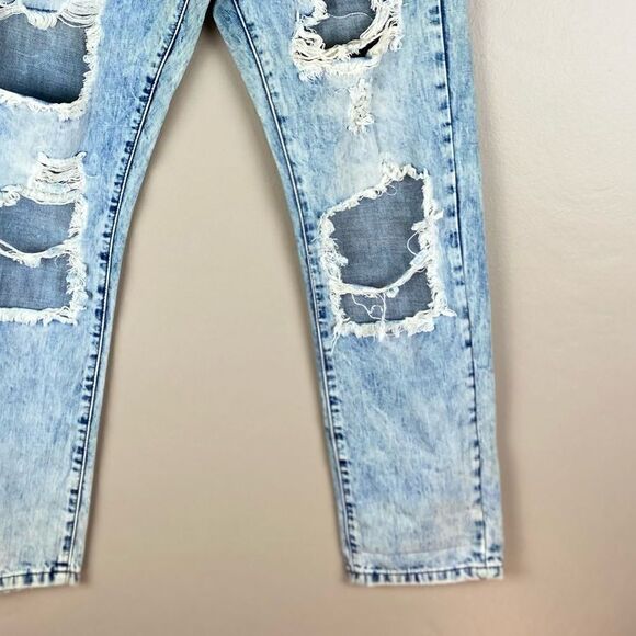 Machine Pour-neuf-Mode NWT super distressed,slim leg, light wash, denim jeans 30 - Picture 5 of 11